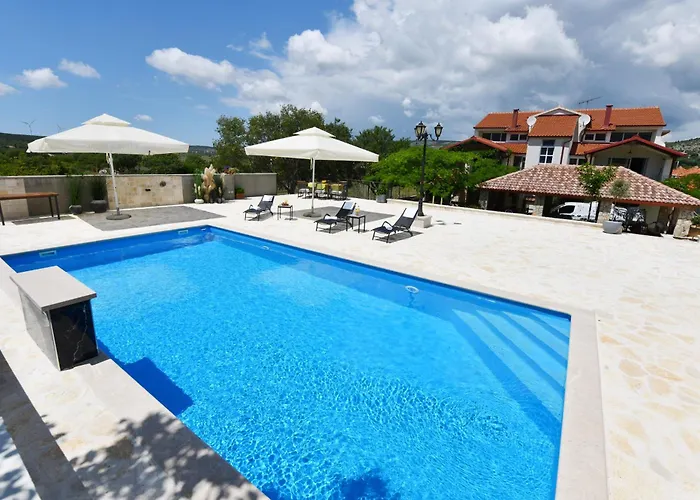 Villa Luxury Bulin *